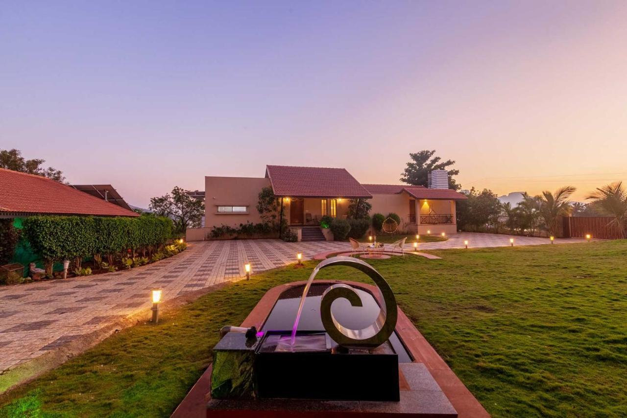 Luna Villa By Stayvista - Lakeside Charm With Terrace, Lush Lawn & Modern Decor Nashik Εξωτερικό φωτογραφία