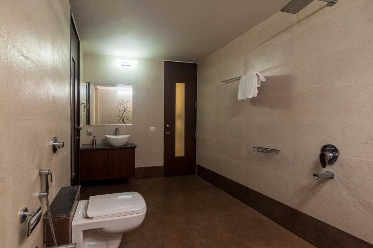 Luna Villa By Stayvista - Lakeside Charm With Terrace, Lush Lawn & Modern Decor Nashik Εξωτερικό φωτογραφία